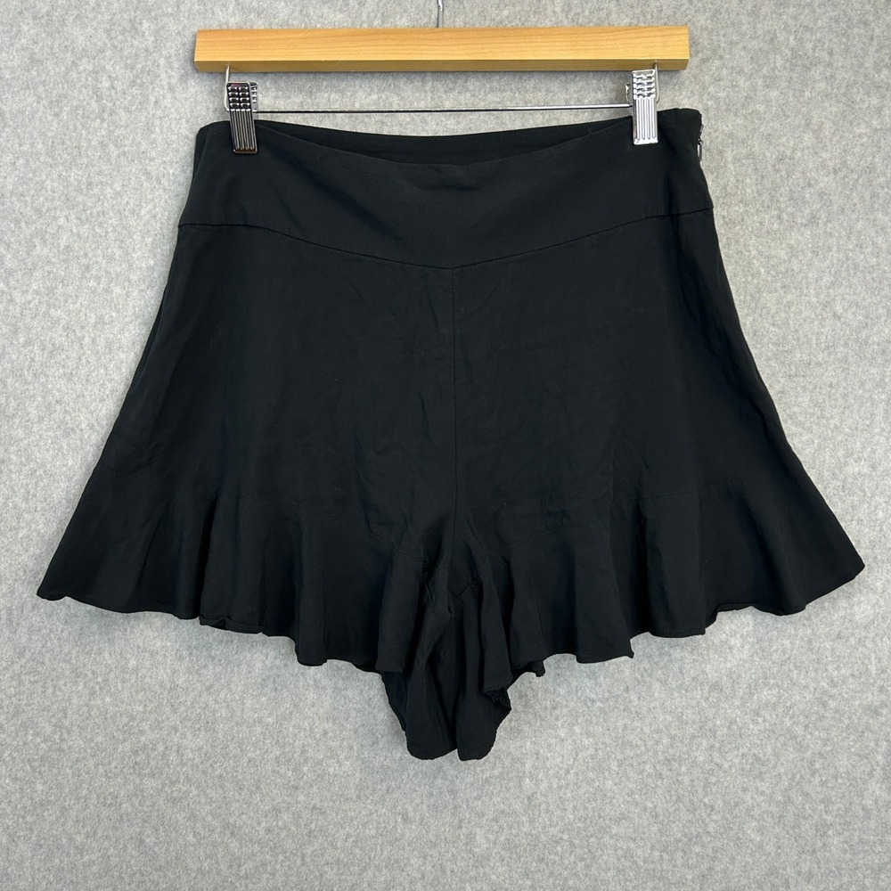 Maeve Shorts Black Ruffle Hem Side Zip Flowy Minimalist Anthropologie Size 8